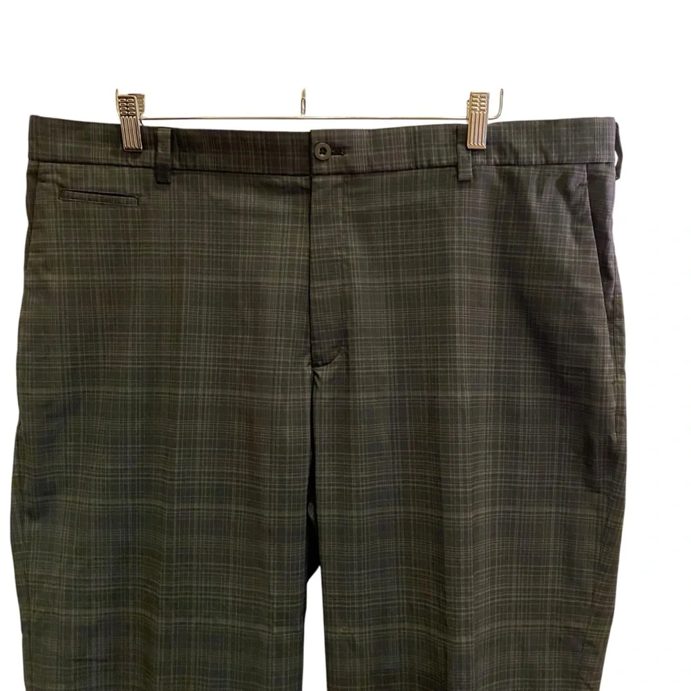 Men’s Nike Golf Tour Performance Dri Fit Plaid Pants Sz 40/30